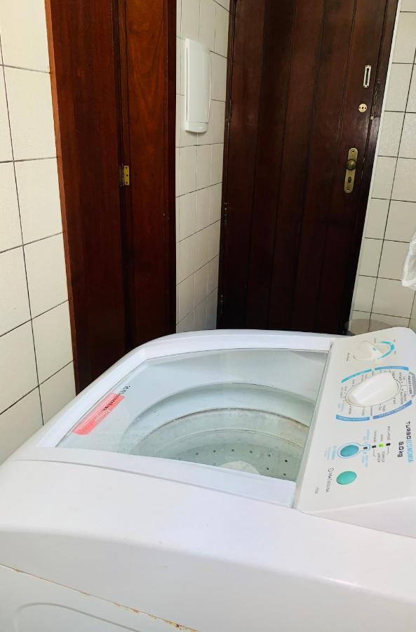 Stayhere! Fique Aqui! Apartamento 2/4 Mobiliado No Costa Azul :-) Салвадор Екстериор снимка